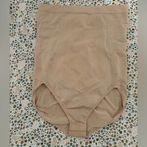 Spanx Shapewear Briefs Size XL